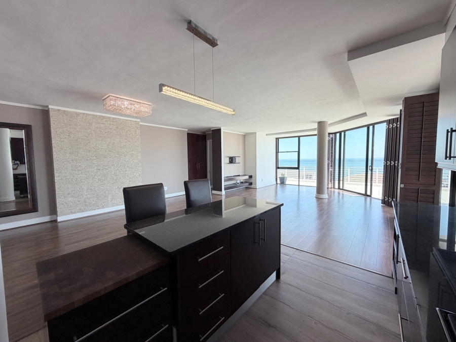 3 Bedroom Property for Sale in Bloubergstrand Western Cape